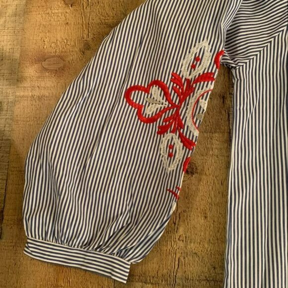 Bobois womens navy and white striped sleep shirt with embroidered flowers -M - Picture 6 of 9